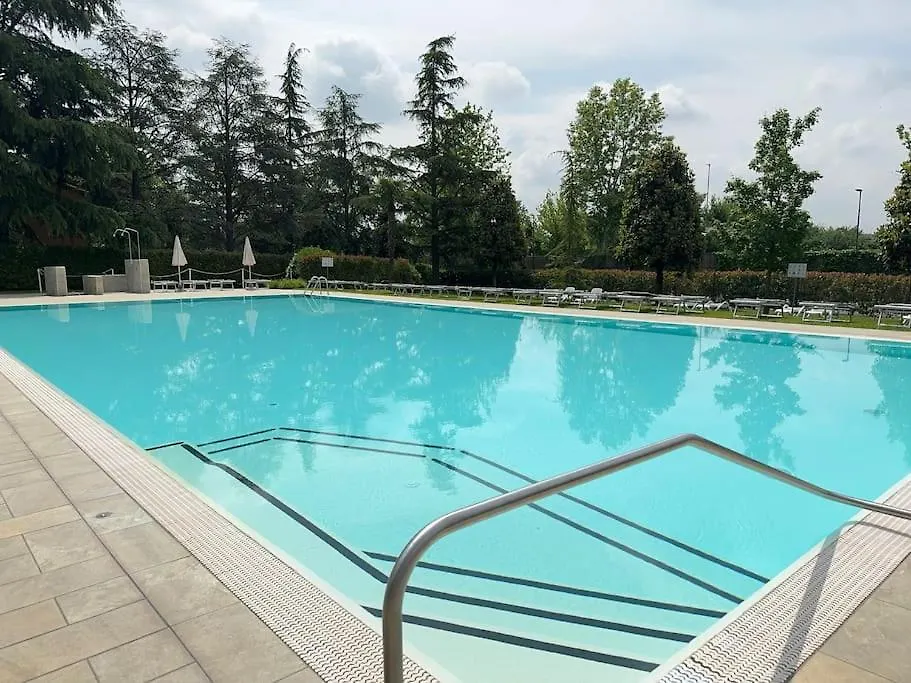 5' From Punta Gro Beach With Free Swimming Pool Sirmione