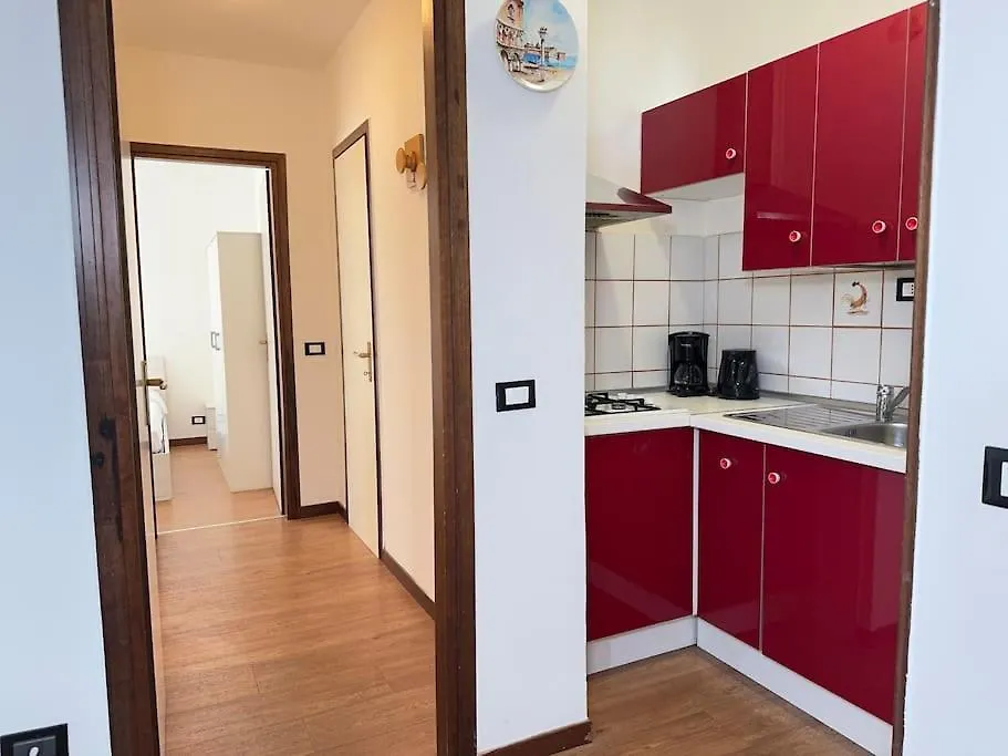 5' From Punta Gro Beach With Free Swimming Pool Sirmione Lejlighed